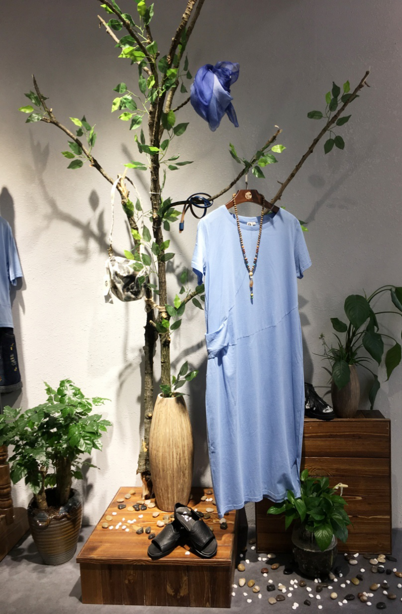 商場實(shí)體店鋪展示