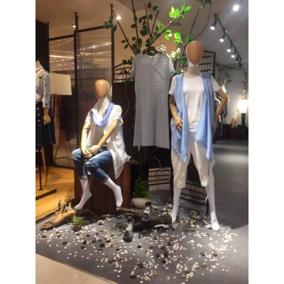 商場實(shí)體店鋪展示